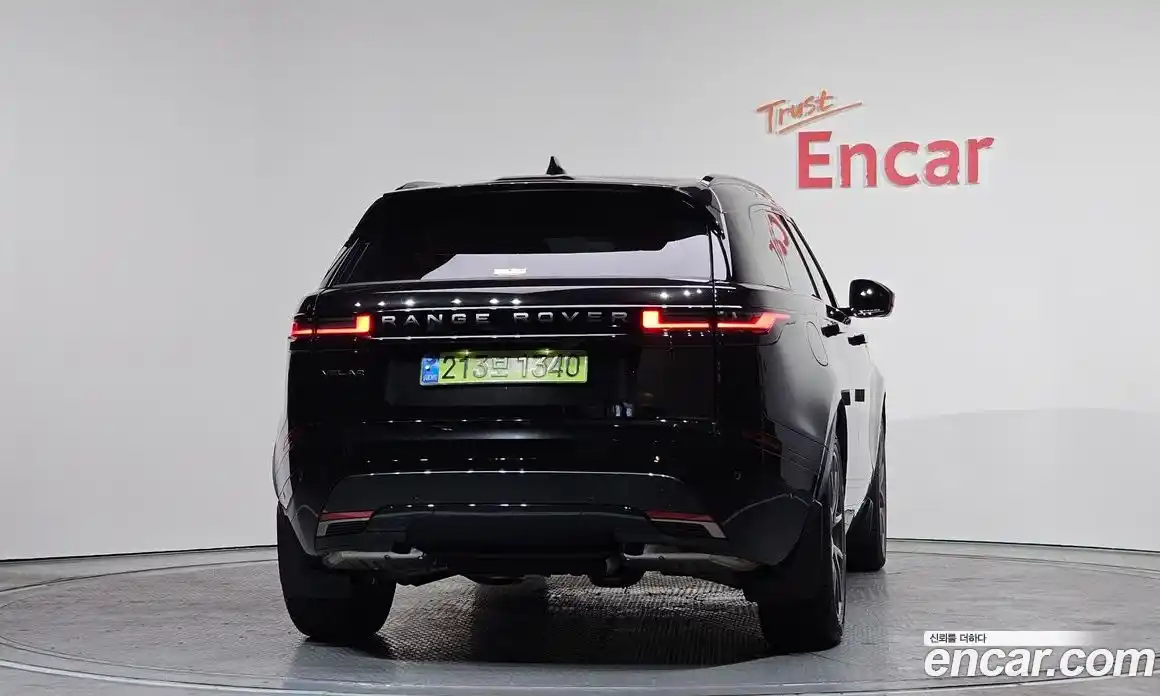 Land Rover Range-Rover Velar 2025 3.0 Автомат в Москве № 198101, фото 12