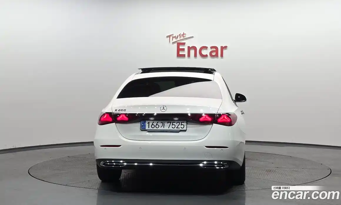 Mercedes-Benz E-Class 2024 2.0 Автомат в Москве № 202499, фото 15