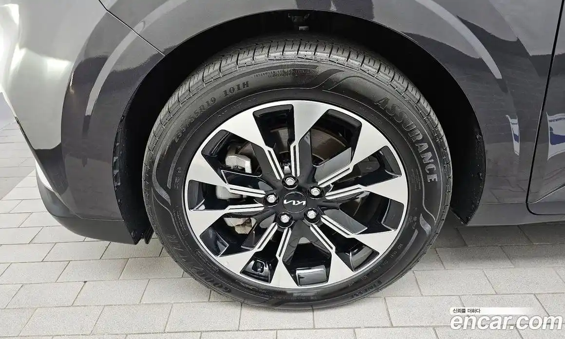 Kia Canival 2023 3.5 Автомат в Москве № 20271, фото 14