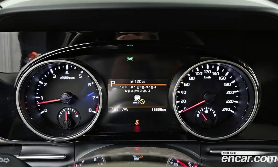 Kia Canival 2023 3.5 Автомат в Москве № 20271, фото 15