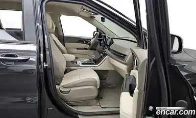 Kia Canival 2023 3.5 Автомат в Москве № 20271, миниатюра 2