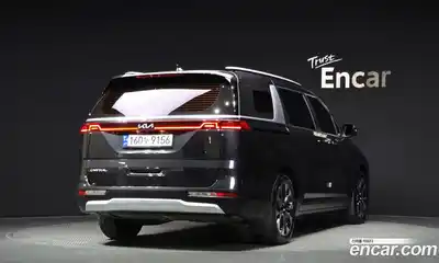 Kia Canival 2023 3.5 Автомат в Москве № 20271, миниатюра 10