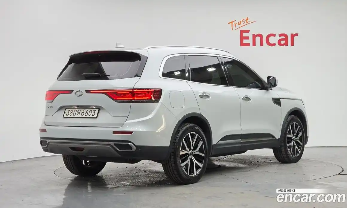 Renault QM6 2022 2.0 Автомат в Москве № 205836, фото 13