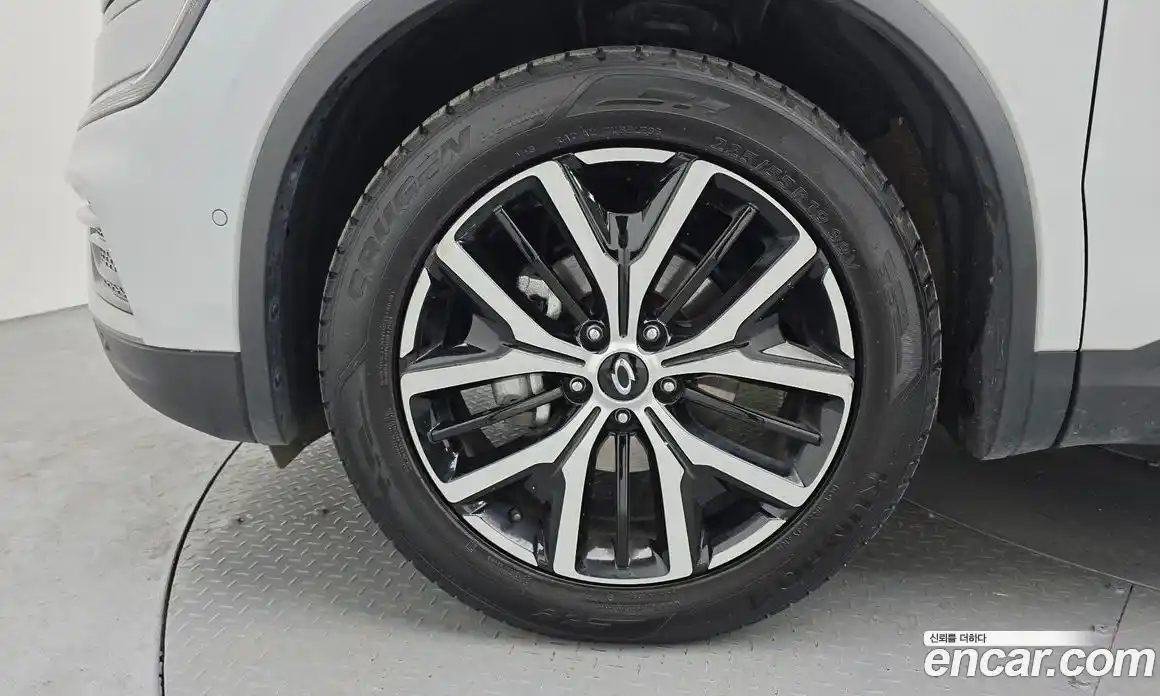 Renault QM6 2022 2.0 Автомат в Москве № 205836, фото 9