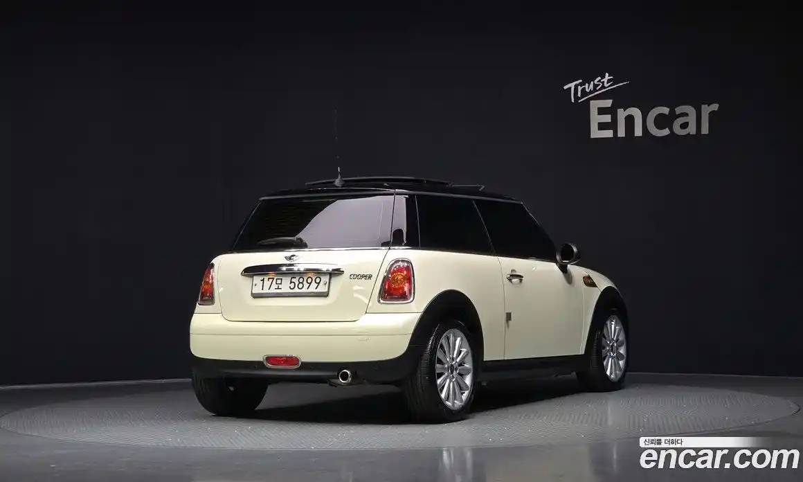 Mini Cooper 2010 1.6 Автомат в Москве № 207007, фото 16
