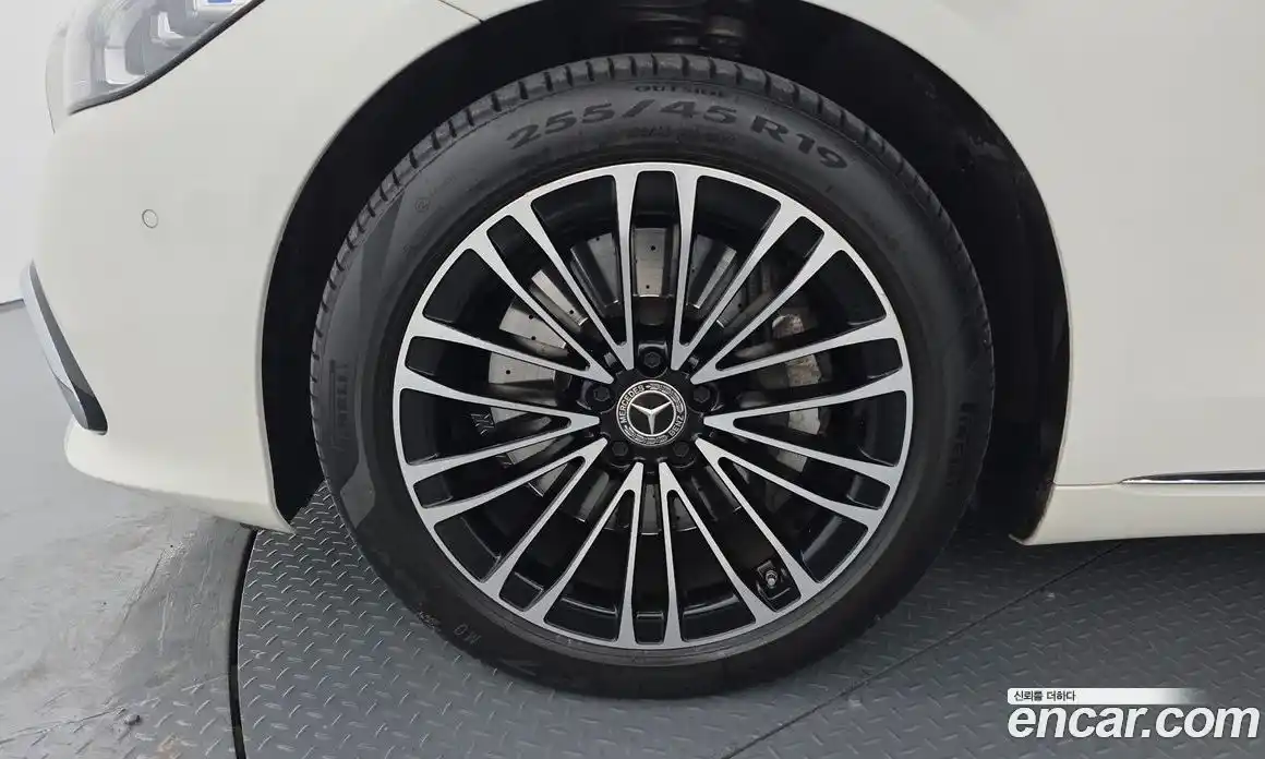 Mercedes-Benz S-Class 2022 2.9 Автомат в Москве № 207387, фото 12