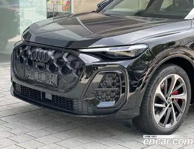 Audi Q5 2025 2.0 Автомат в Москве № 210813, миниатюра 7