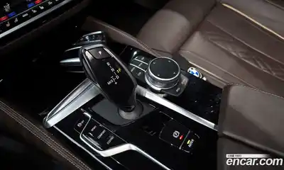BMW 5-Series, 2022