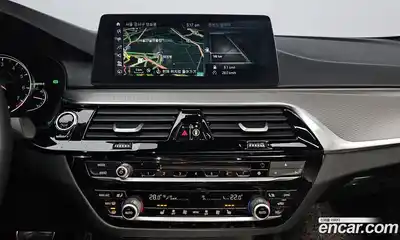 BMW 5-Series 2018 2.0 Автомат в Москве № 211529, миниатюра 3