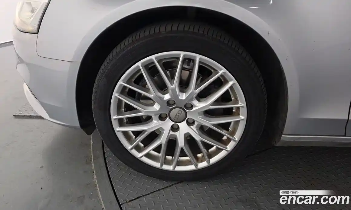 Audi A4 2015 2.0 Автомат в Москве № 212672, фото 12