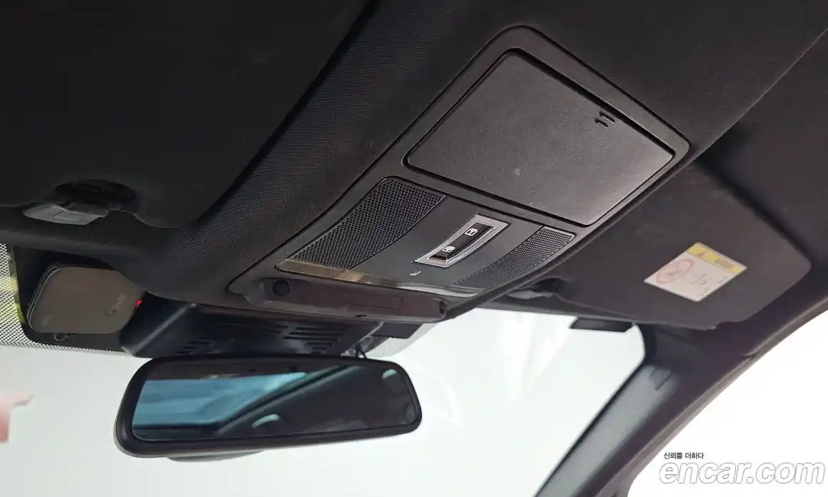 Land Rover Discovery Sport 2017 2.0 Автомат в Москве № 213572, фото 19