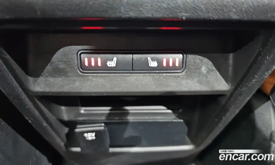 Land Rover Discovery Sport 2017 2.0 Автомат в Москве № 213572, фото 9