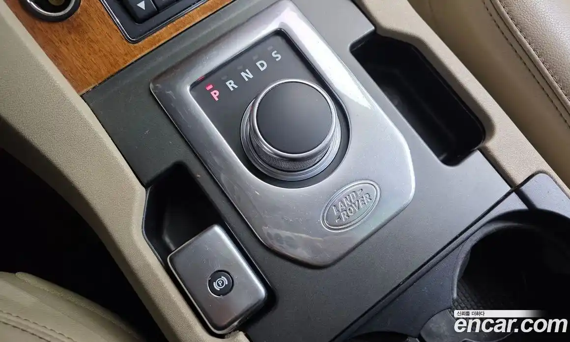 Land Rover Discovery 2013 3.0 Автомат в Москве № 213824, фото 16