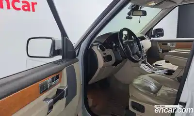 Land Rover Discovery 2013 3.0 Автомат в Москве № 213824, миниатюра 2