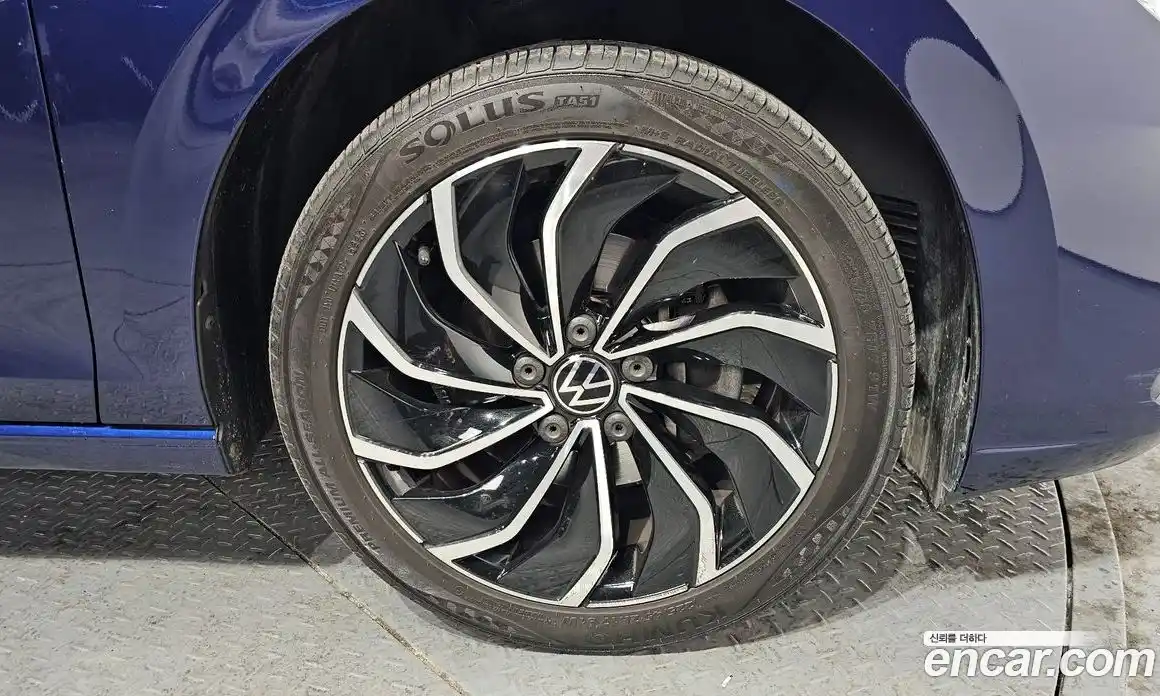 Volkswagen Golf 2022 2.0 Автомат в Москве № 215017, фото 15