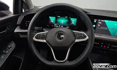 Volkswagen Golf 2022 2.0 Автомат в Москве № 215017, миниатюра 5