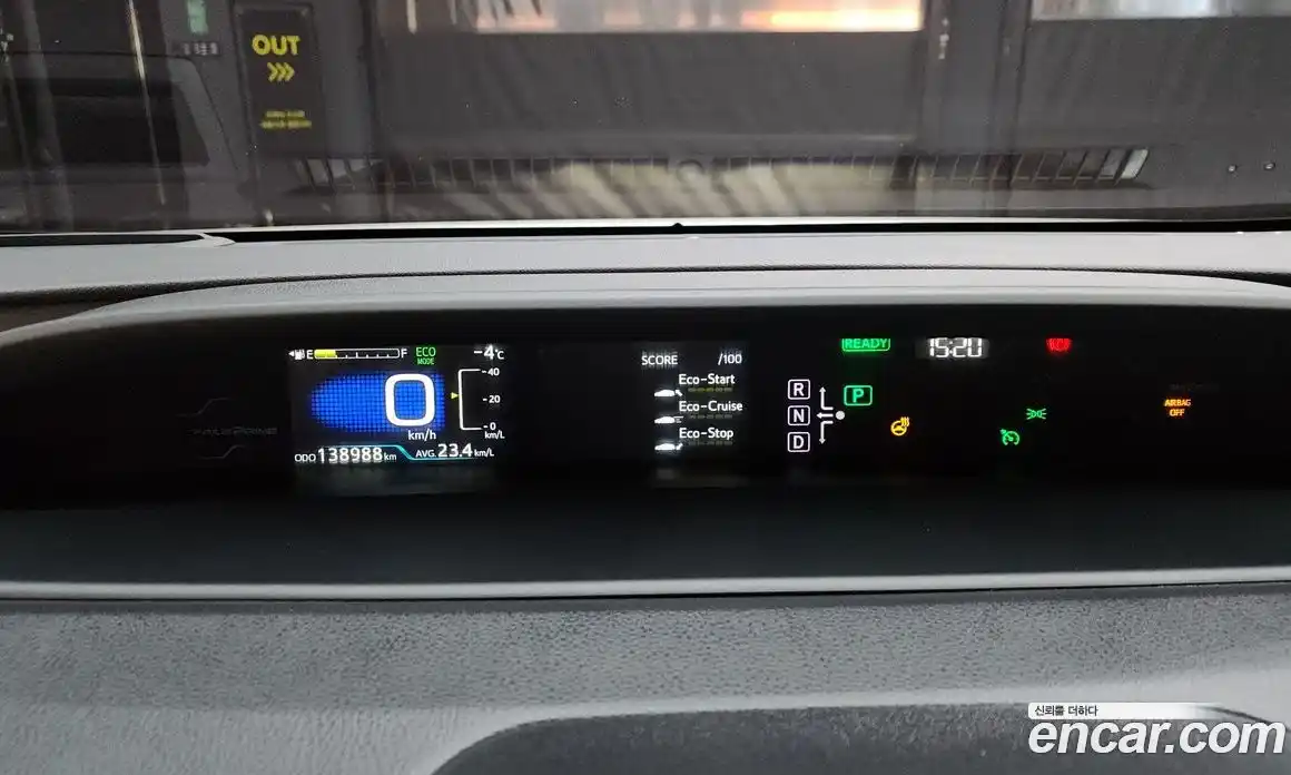 Toyota Prius 2017 1.8 Автомат в Москве № 215521, фото 13