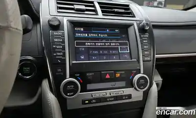 Toyota Camry 2013 2.5 Автомат в Москве № 215525, миниатюра 12