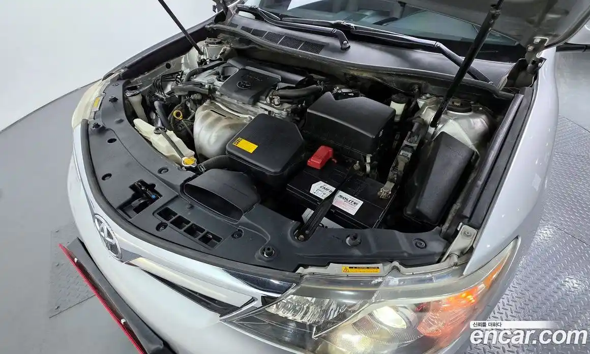 Toyota Camry 2013 2.5 Автомат в Москве № 215525, фото 14