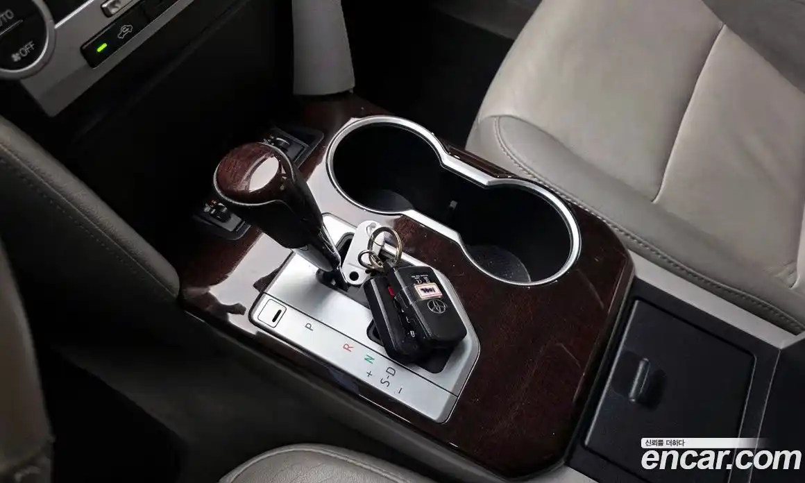 Toyota Camry 2013 2.5 Автомат в Москве № 215525, фото 15