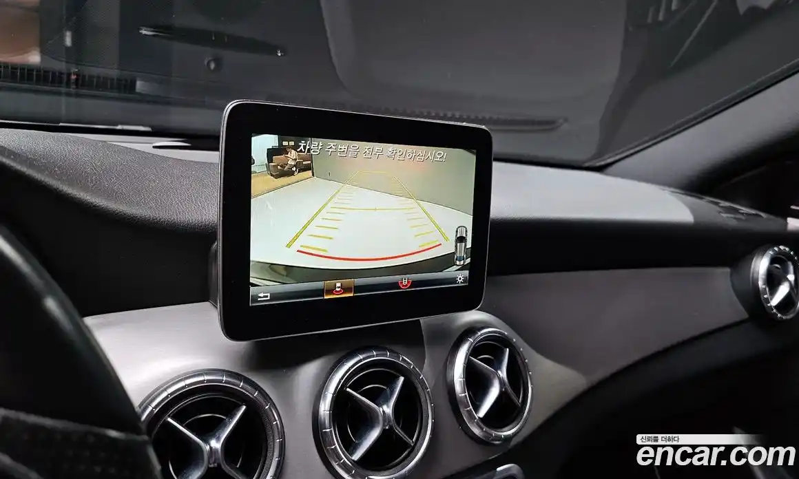 Mercedes-Benz CLA-Class 2017 2.0 Автомат в Москве № 222461, фото 16