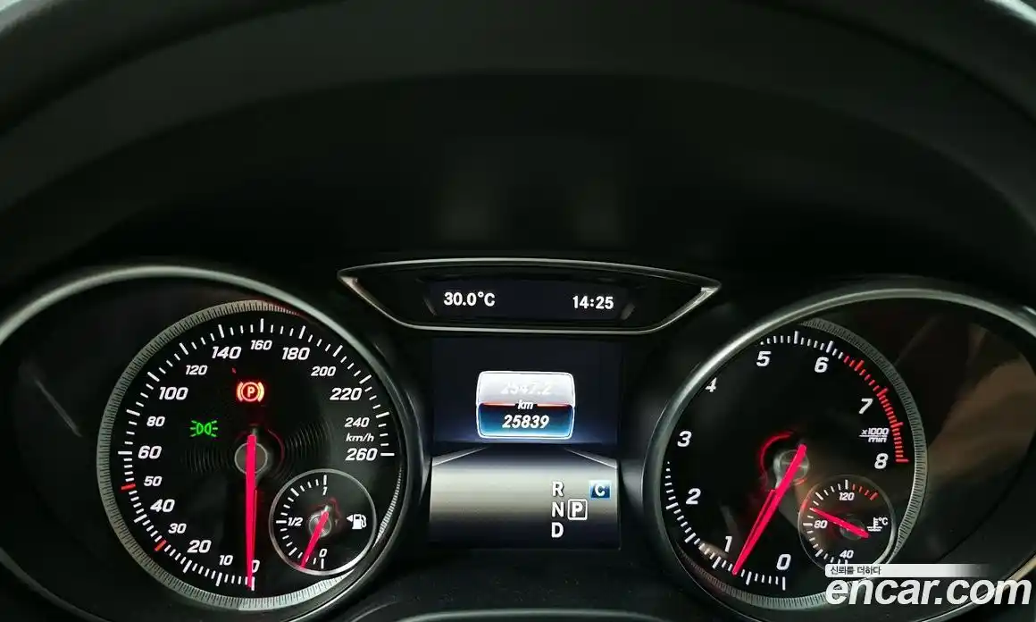 Mercedes-Benz CLA-Class 2017 2.0 Автомат в Москве № 222461, фото 7