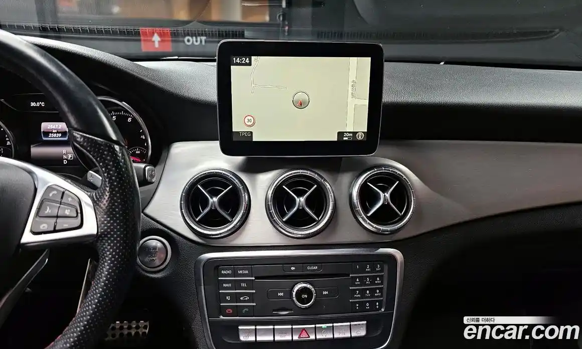 Mercedes-Benz CLA-Class 2017 2.0 Автомат в Москве № 222461, фото 8