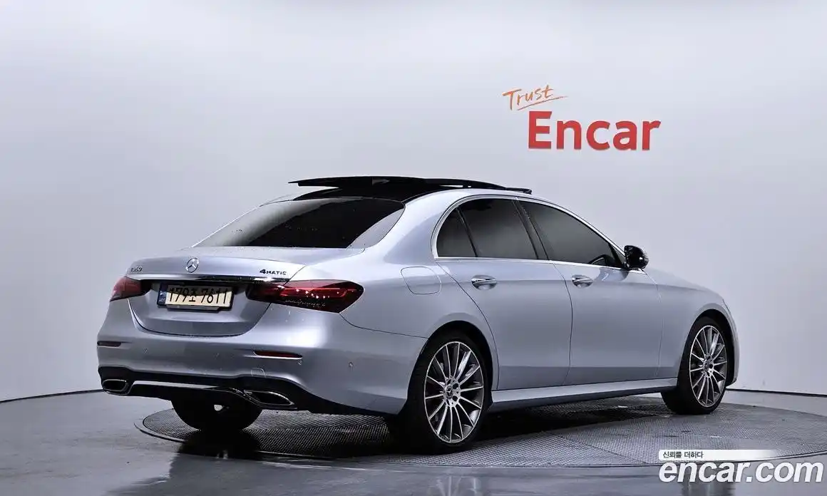 Mercedes-Benz E-Class 2021 2.0 Автомат в Москве № 223221, фото 4