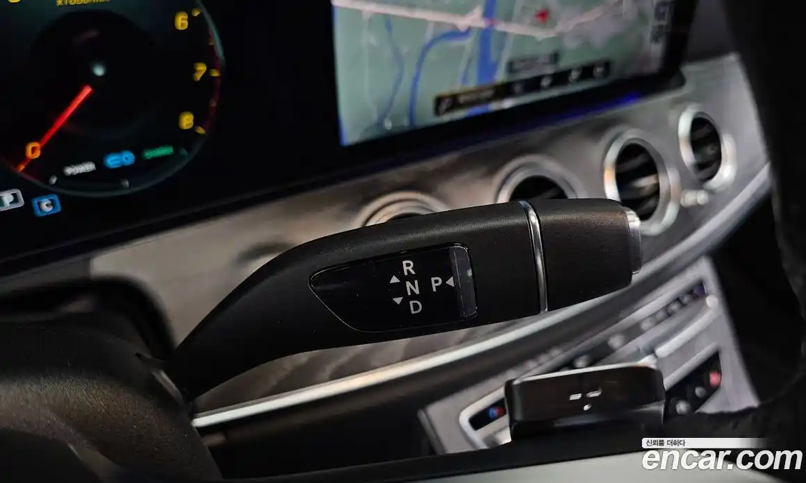 Mercedes-Benz E-Class 2021 2.0 Автомат в Москве № 223221, фото 6