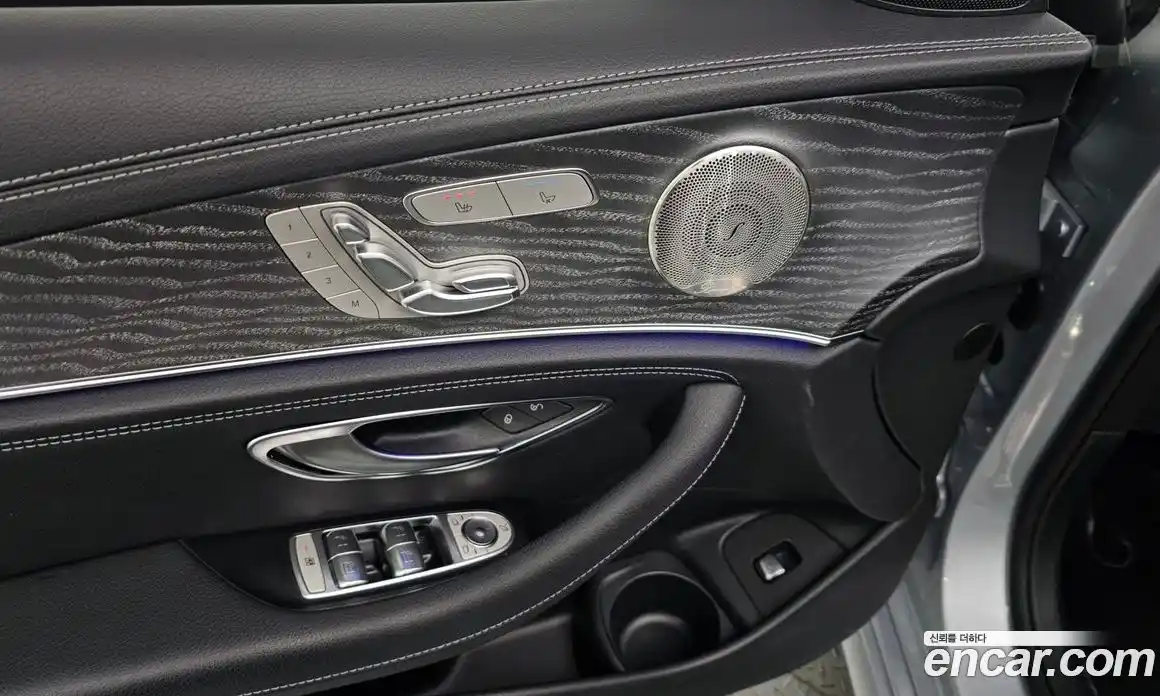 Mercedes-Benz E-Class 2022 2.0 Автомат в Москве № 225211, фото 20