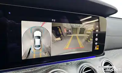 Mercedes-Benz E-Class 2022 2.0 Автомат в Москве № 225211, миниатюра 4