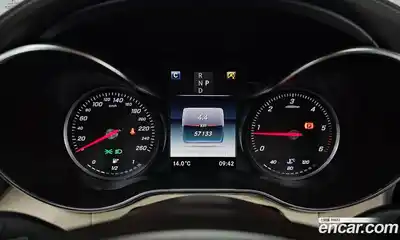 Mercedes-Benz GLC-Class 2018 2.1 Автомат в Москве № 229212, миниатюра 3