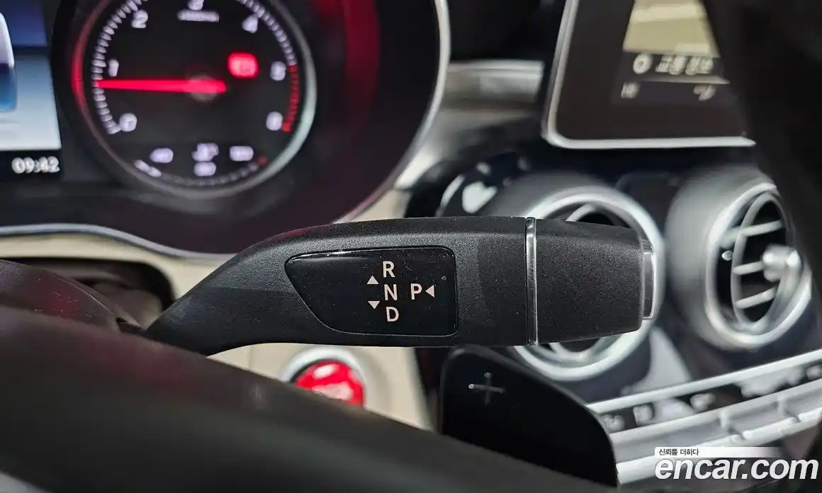 Mercedes-Benz GLC-Class 2018 2.1 Автомат в Москве № 229212, фото 4