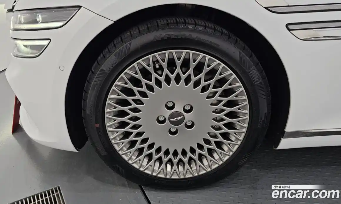 Genesis G80 2024 2.5 Автомат в Москве № 23095, фото 9