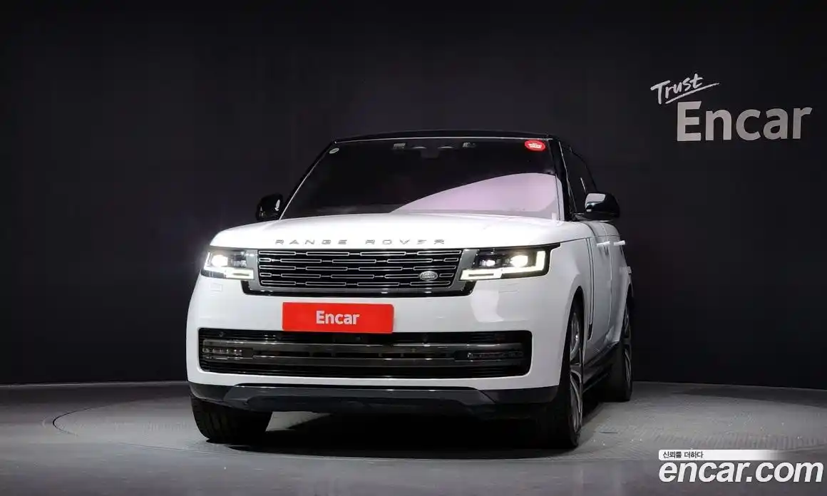 Land Rover Range-Rover 2023 4.4 Автомат в Москве № 231227, фото 1