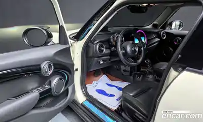 Mini Cooper 2015 2.0 Автомат в Москве № 231423, миниатюра 12