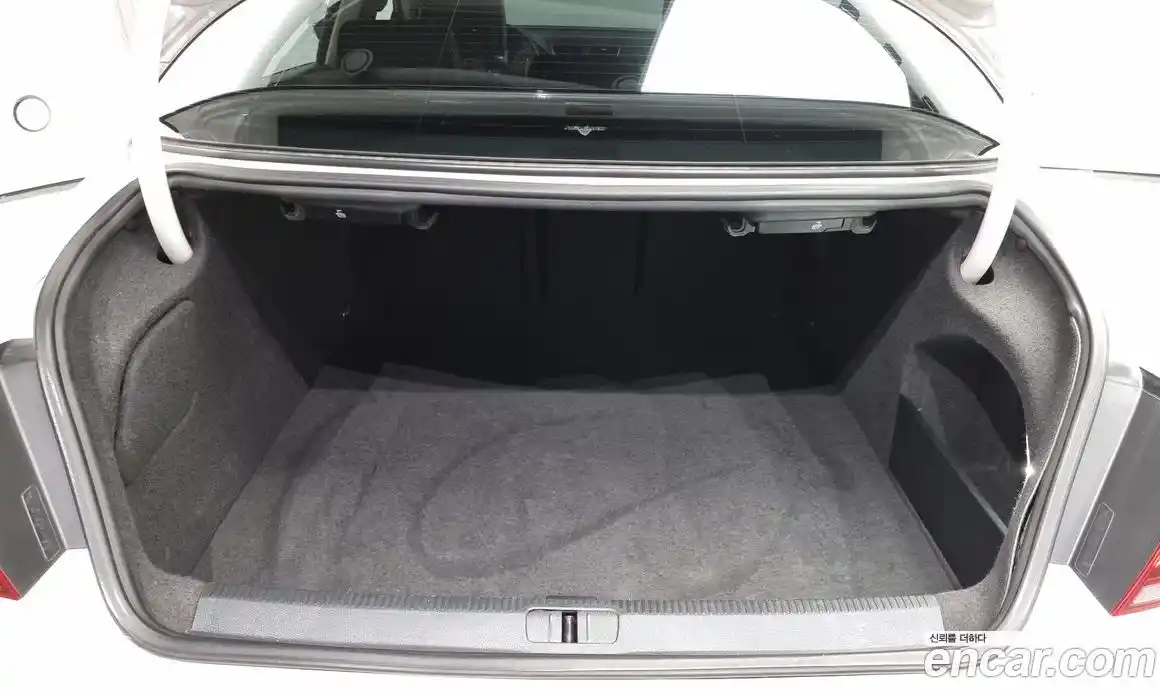 Volkswagen CC 2013 2.0 Автомат в Москве № 232236, фото 7