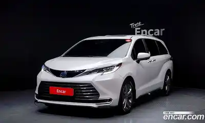 Toyota Sienna 2025 2.5 Автомат в Москве № 232795, миниатюра 8