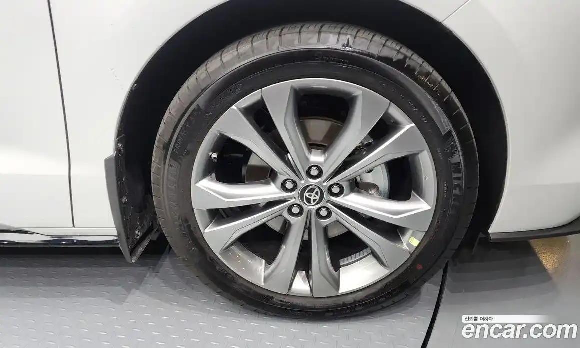 Toyota Sienna 2025 2.5 Автомат в Москве № 232795, фото 9