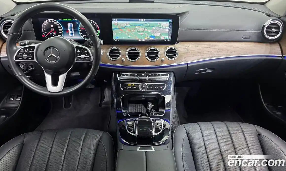 Mercedes-Benz E-Class 2020 2.0 Автомат в Москве № 240330, фото 14