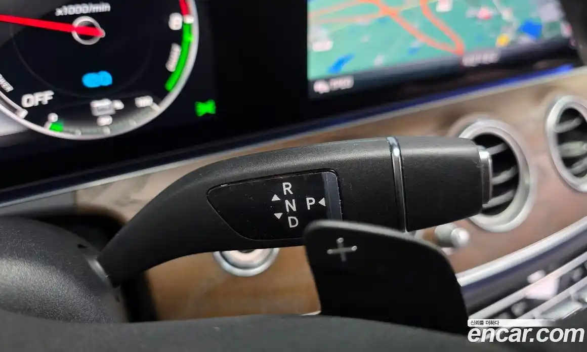 Mercedes-Benz E-Class 2020 2.0 Автомат в Москве № 240330, фото 17