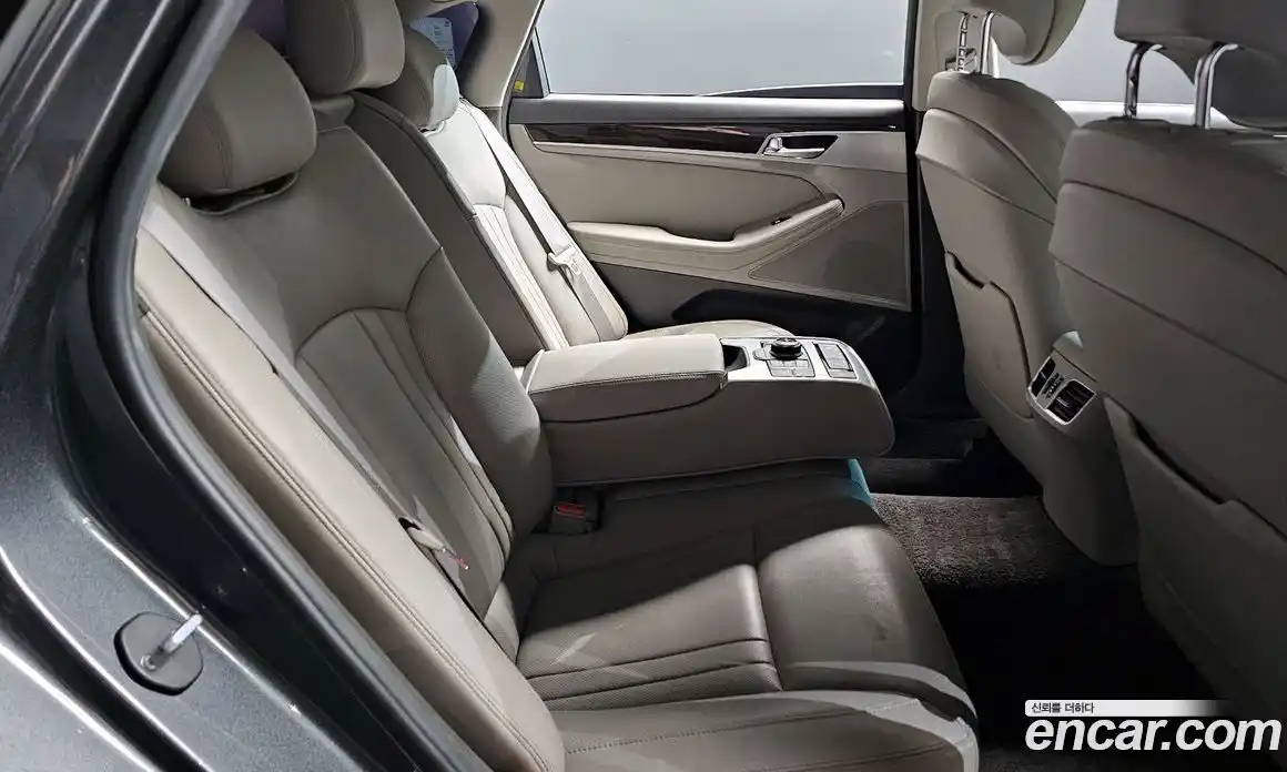 Genesis G80 2018 3.3 Автомат в Москве № 25265, фото 18