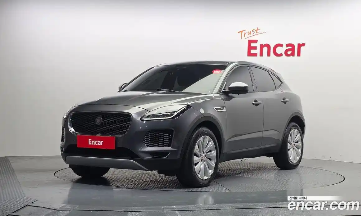 Jaguar E-Pace 2018 2.0 Автомат в Москве № 256080, фото 11
