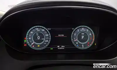 Jaguar E-Pace 2018 2.0 Автомат в Москве № 256080, миниатюра 12