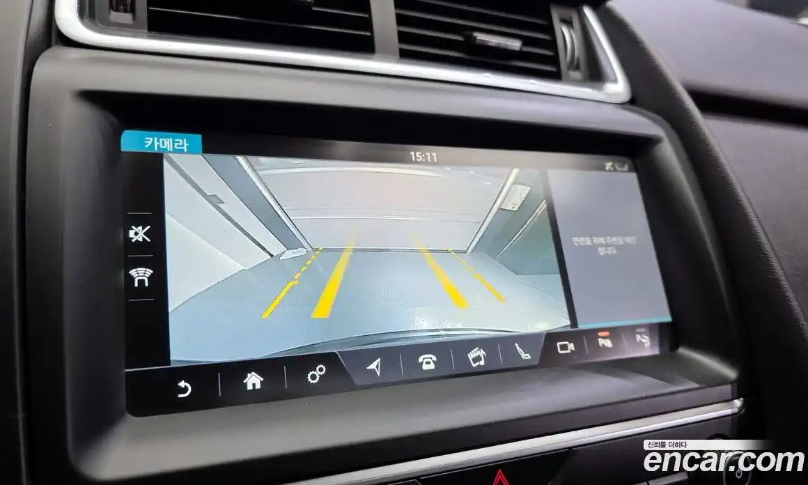 Jaguar E-Pace 2018 2.0 Автомат в Москве № 256080, фото 20