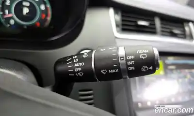 Jaguar E-Pace 2018 2.0 Автомат в Москве № 256080, миниатюра 2