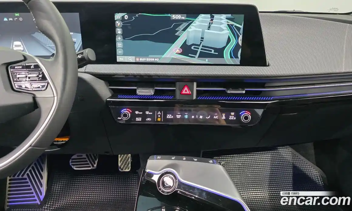 Kia EV6 2023 0.1 Автомат в Москве № 269323, фото 17