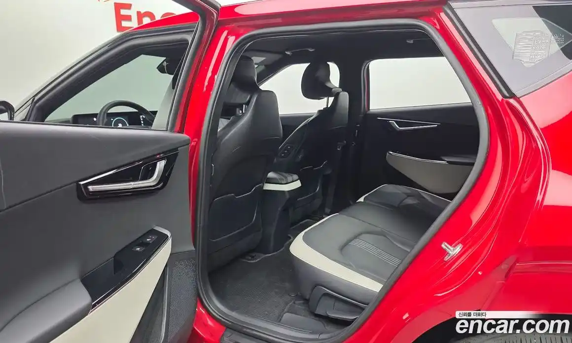 Kia EV6 2023 0.1 Автомат в Москве № 269323, фото 6