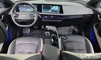 Kia EV6 2023 0.1 Автомат в Москве № 269323, миниатюра 7