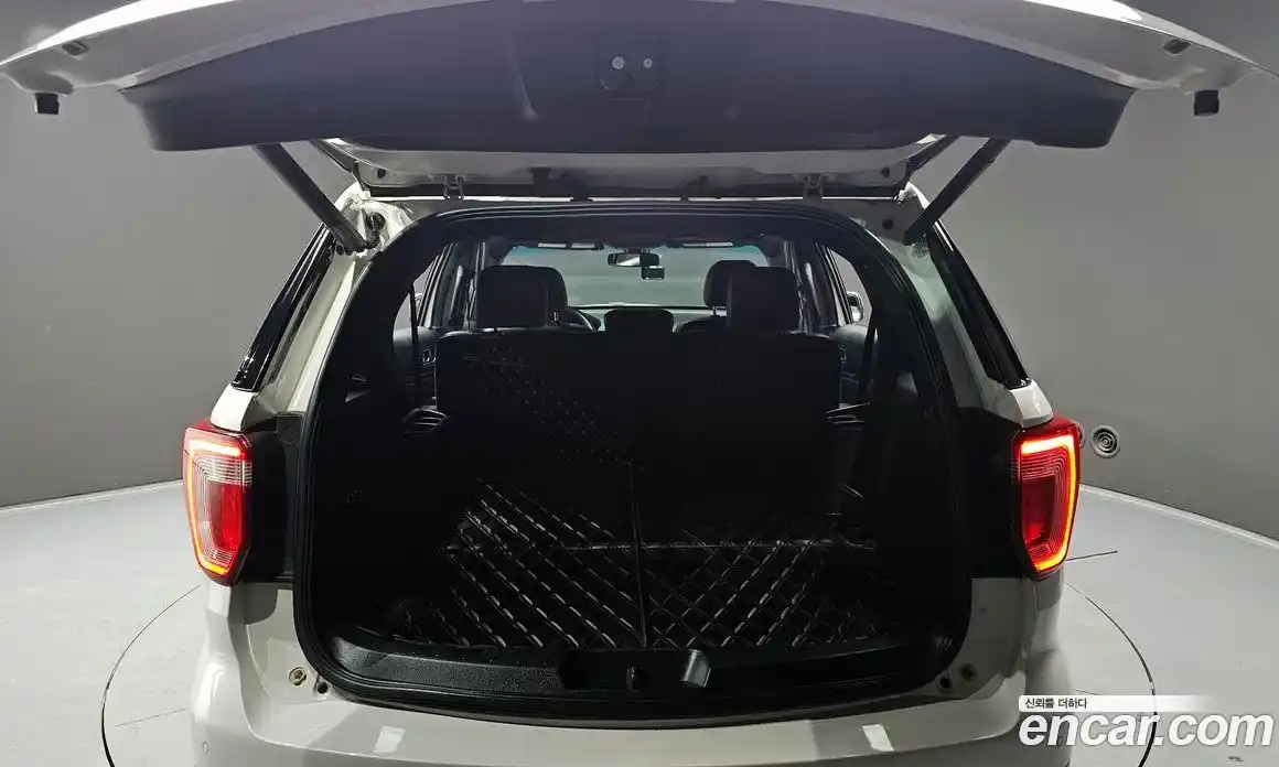 Ford Explorer 2016 2.3 Автомат в Москве № 273469, фото 15